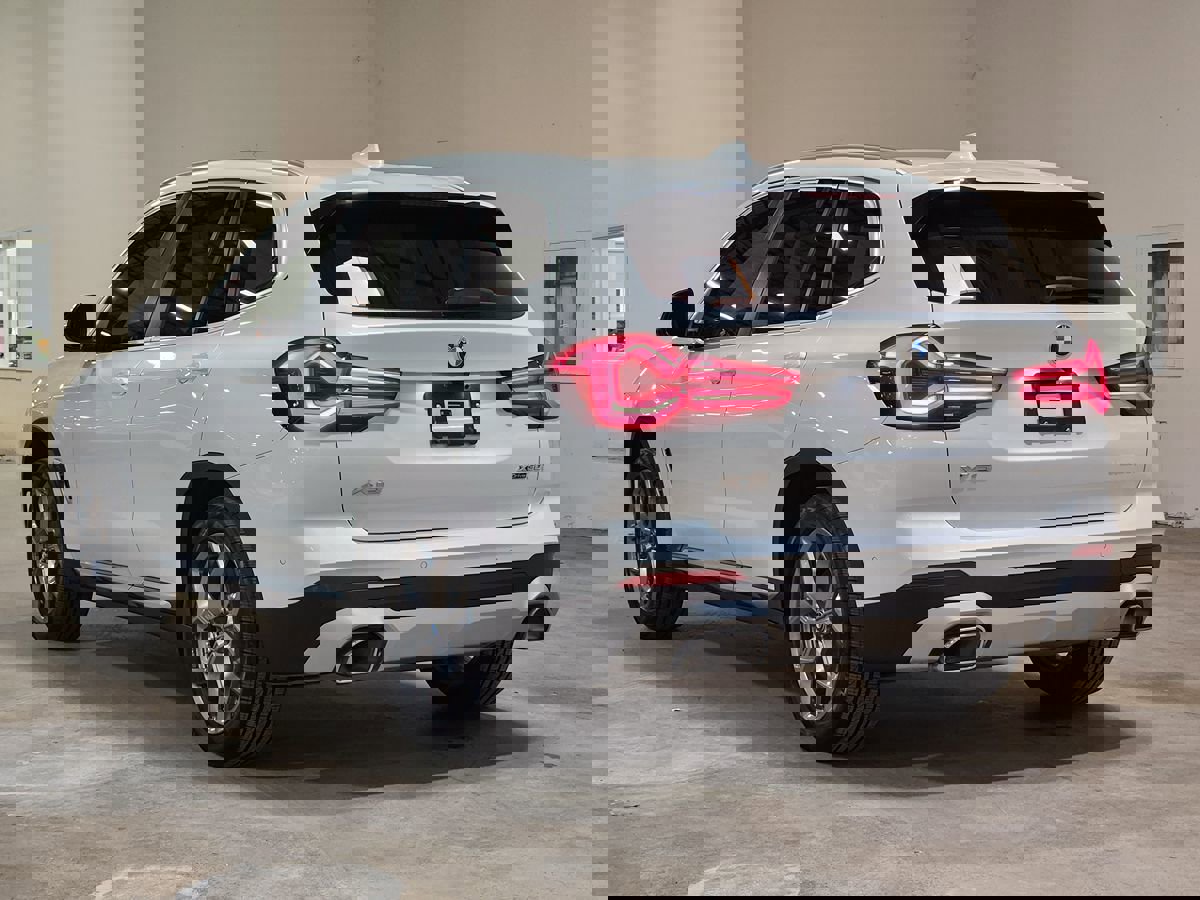 Used 2024 BMW X3 xDrive30i w/ Convenience Package w/ZPA image 11