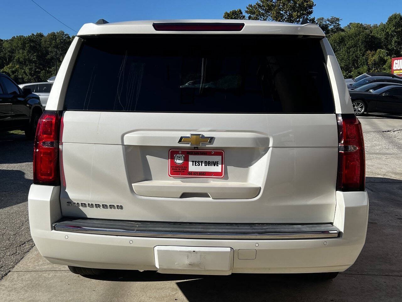 Used 2015 Chevrolet Suburban LTZ RWD image 5