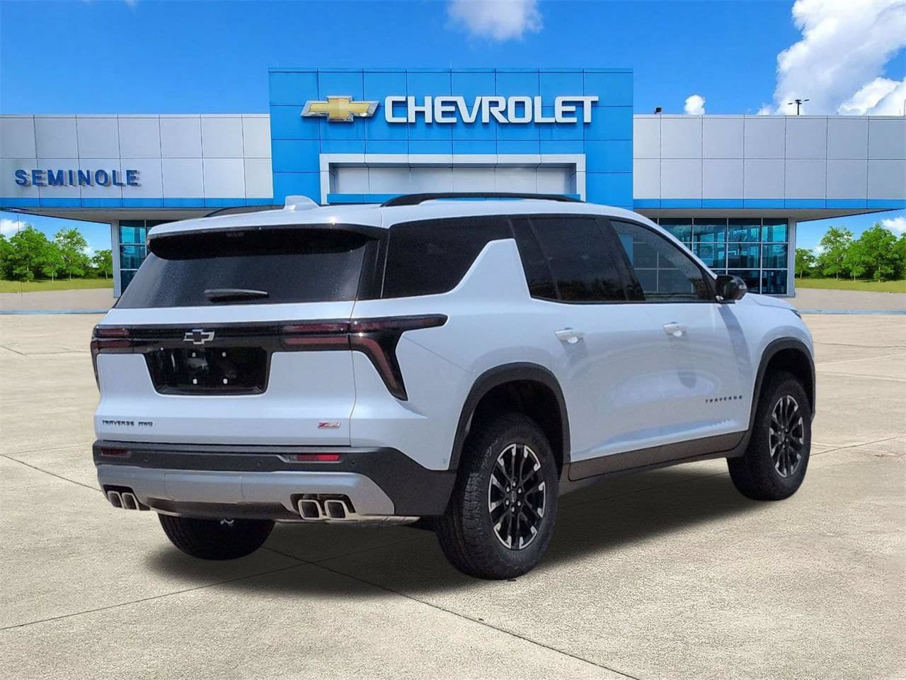 New 2026 Chevrolet Traverse Z71 w/ Enhanced Driving Package AWD/4WD image 4