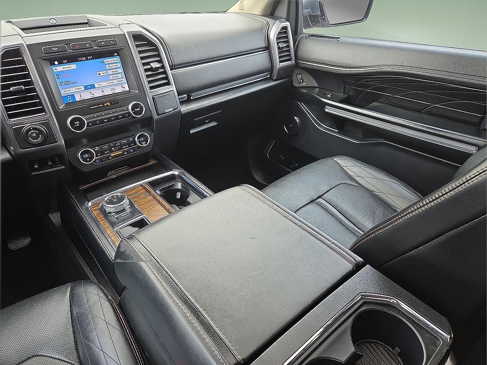 Used 2019 Ford Expedition Platinum RWD image 13