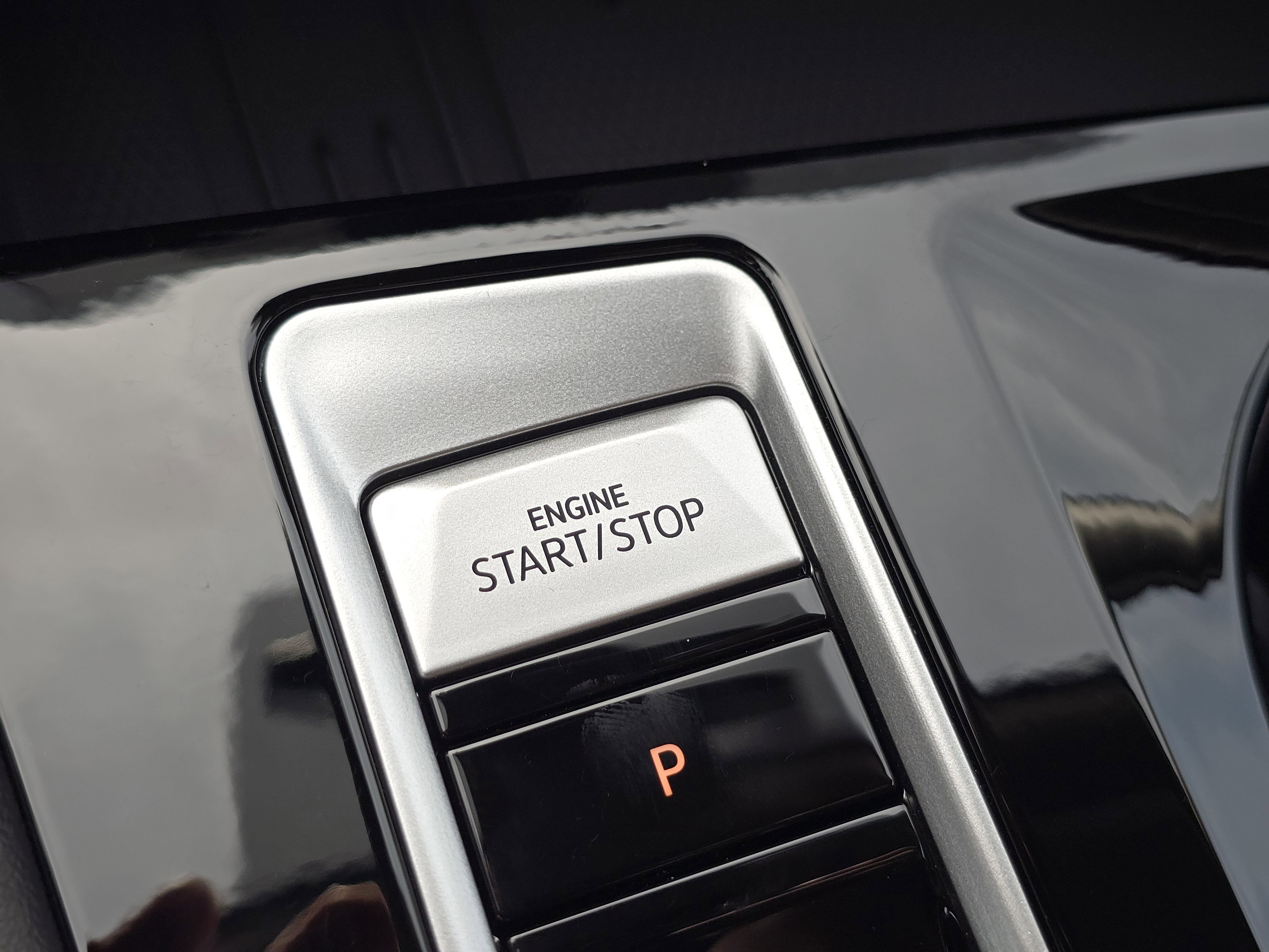 New 2026 Volkswagen Atlas SE image 24