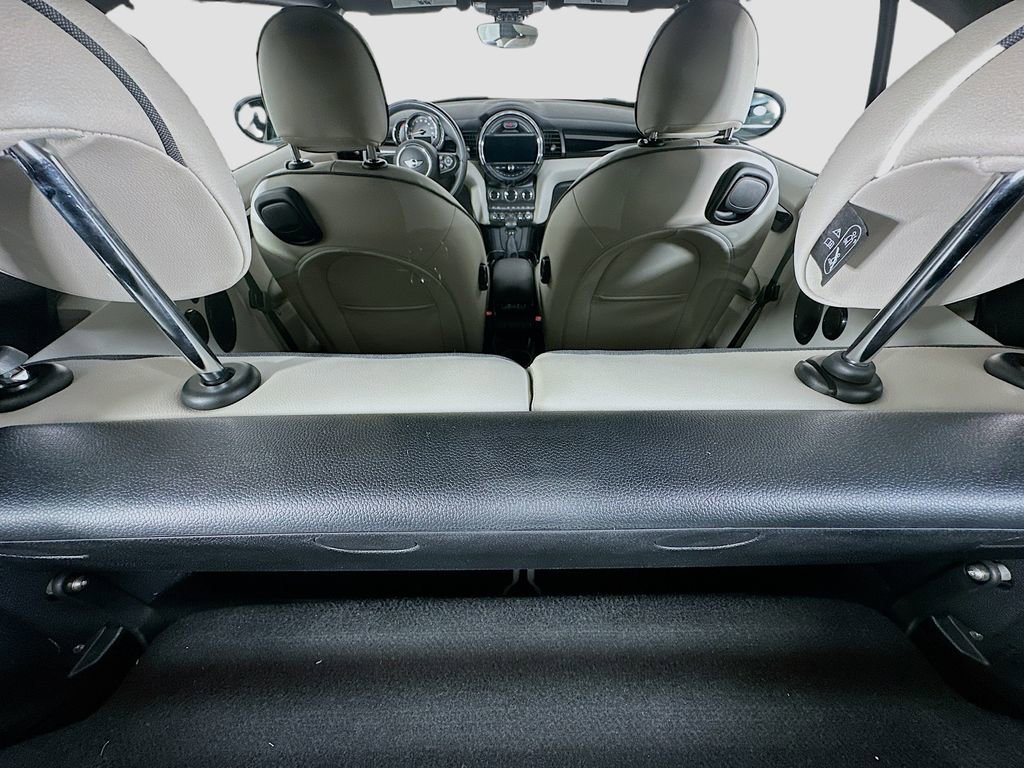 Used 2018 MINI Cooper Convertible image 28