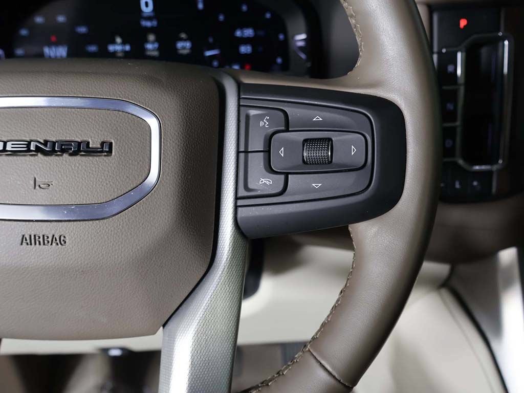 Used 2024 GMC Yukon Denali AWD/4WD image 52