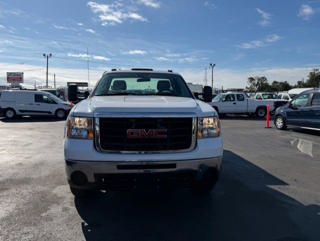 Used 2009 GMC Sierra 3500 W/T image 3