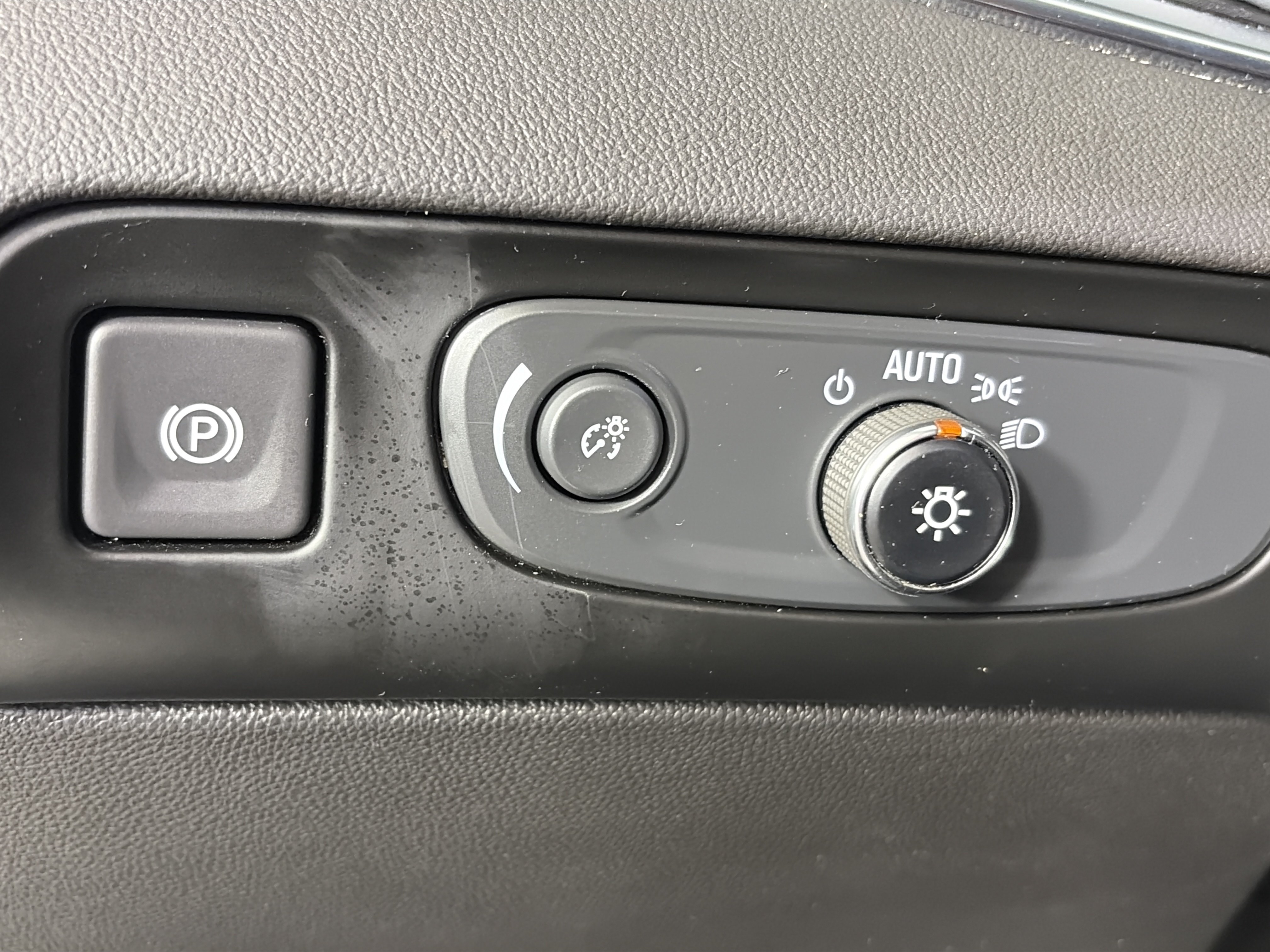 Certified 2021 Buick Enclave Essence w/ Sport Touring Edition FWD image 33