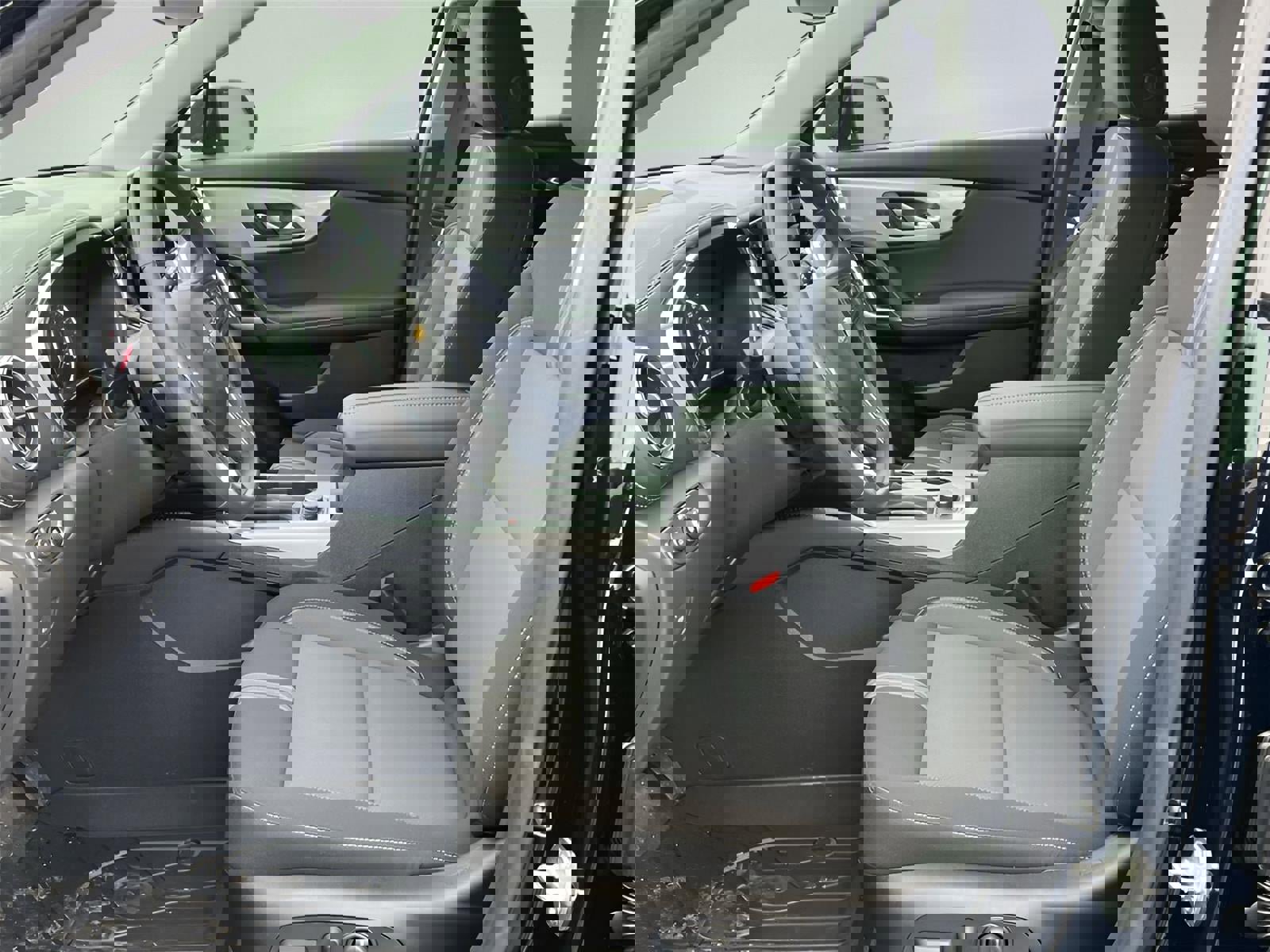 New 2025 Chevrolet Blazer LT w/ Midnight/Sport Edition image 10