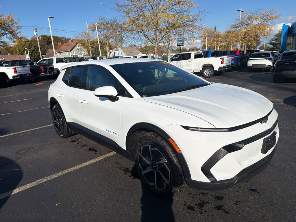 New 2026 Chevrolet Equinox EV LT image 1