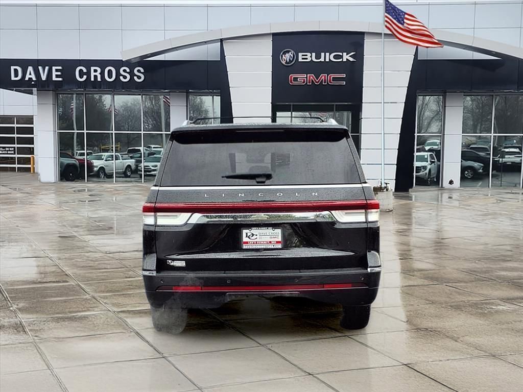 Used 2023 Lincoln Navigator L Reserve image 6