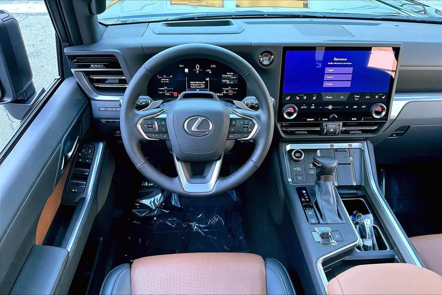 Used 2024 Lexus GX 550 w/ Accessory Package (2T) AWD/4WD image 6