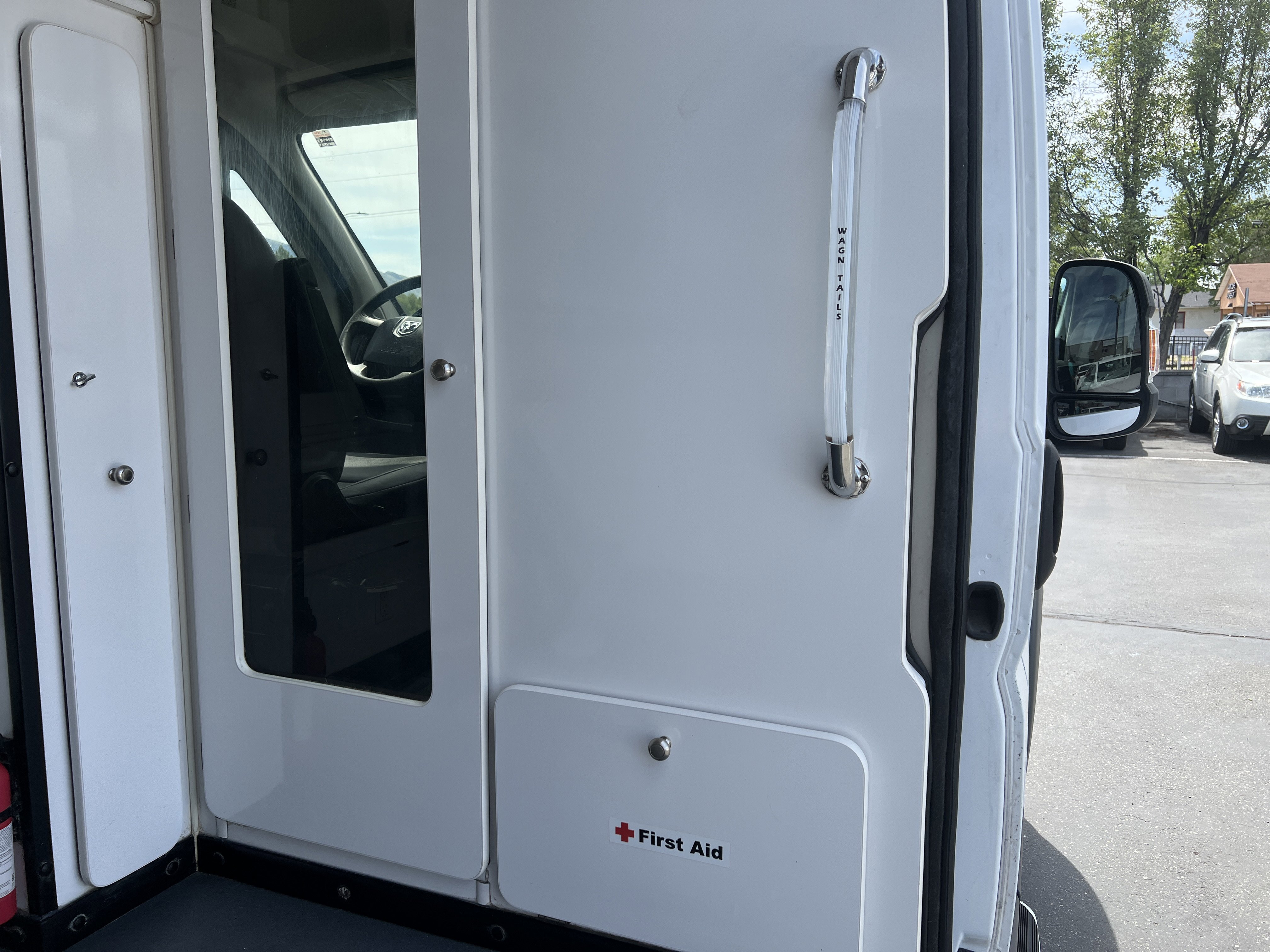 Used 2016 RAM ProMaster 2500 w/ Premium Appearance Group FWD image 19