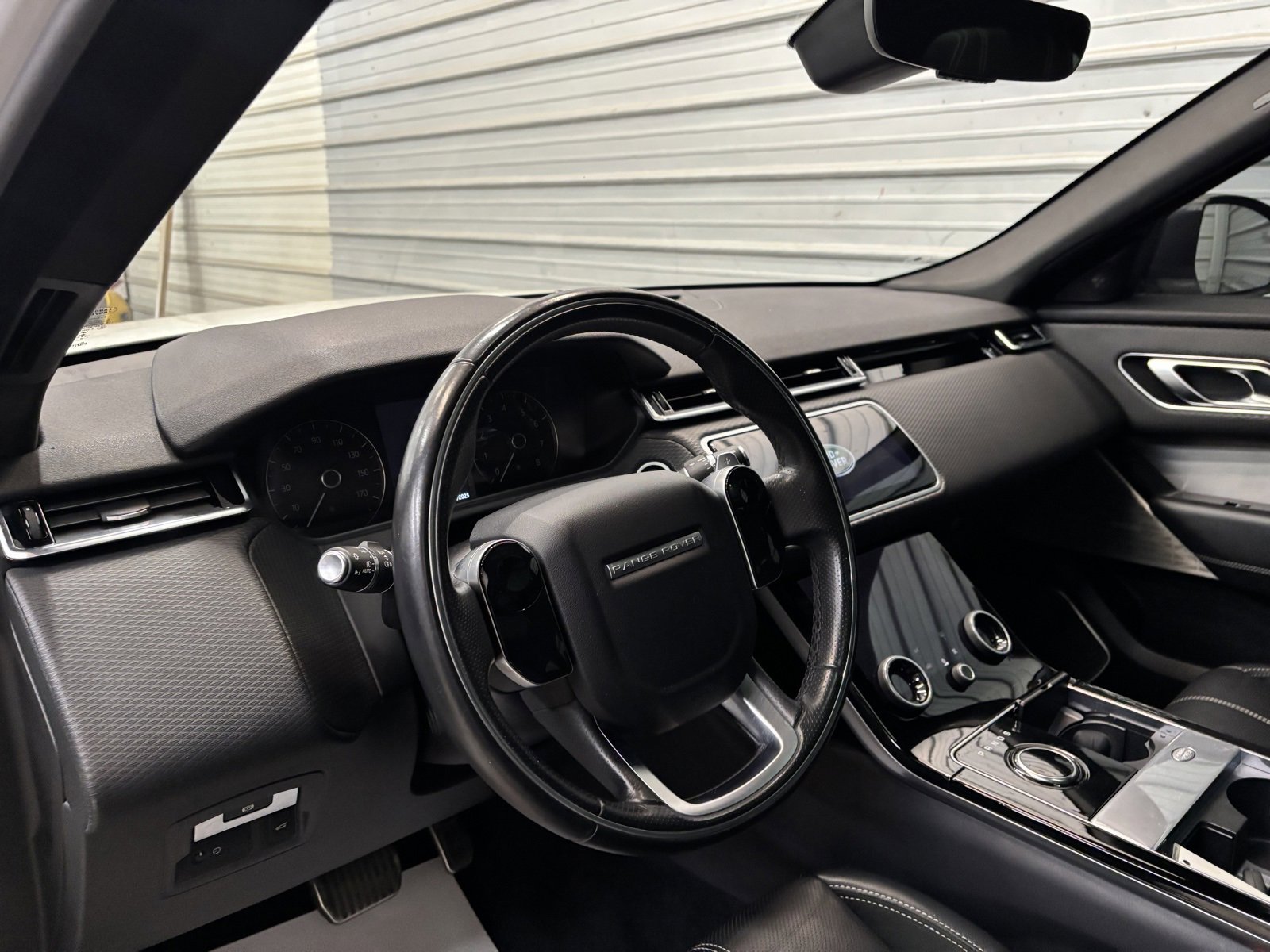 Used 2020 Land Rover Range Rover Velar R-Dynamic S image 10