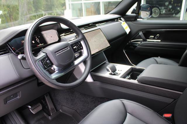 New 2025 Land Rover Range Rover Long Wheelbase SE image 24