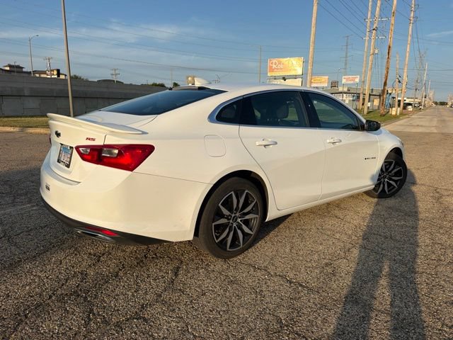 Used 2023 Chevrolet Malibu RS w/ LPO, Floor Liner Package FWD image 3