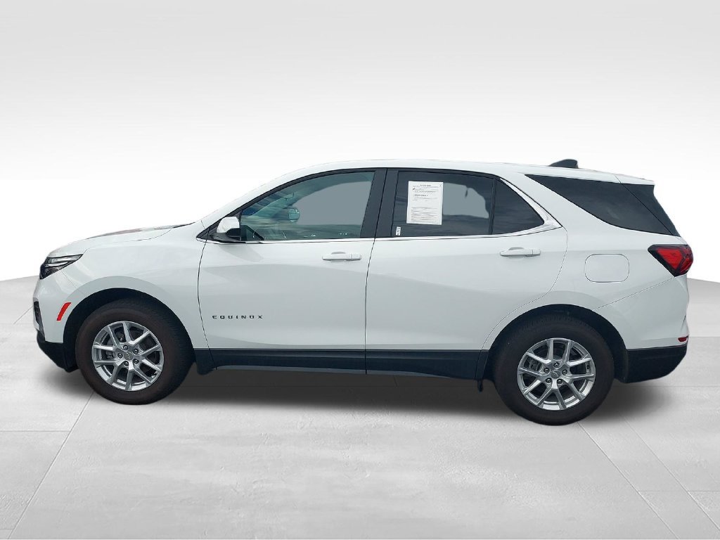 Used 2024 Chevrolet Equinox LT w/ LPO, Floor Liner Package AWD/4WD image 2