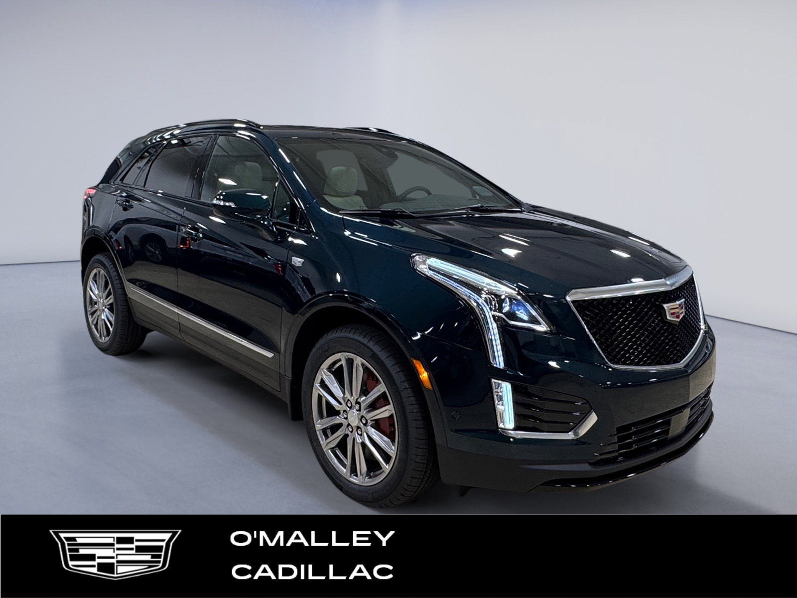New 2026 Cadillac XT5 Sportv w/ LPO, Floor Liner Package image 7