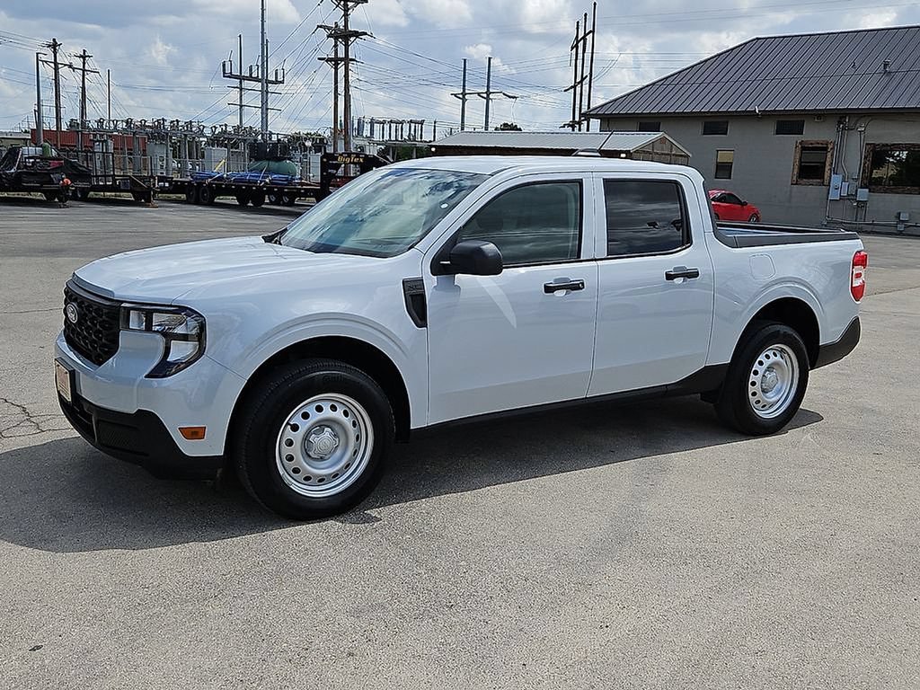 Used 2025 Ford Maverick XL w/ Equipment Group 102A AWD/4WD image 5