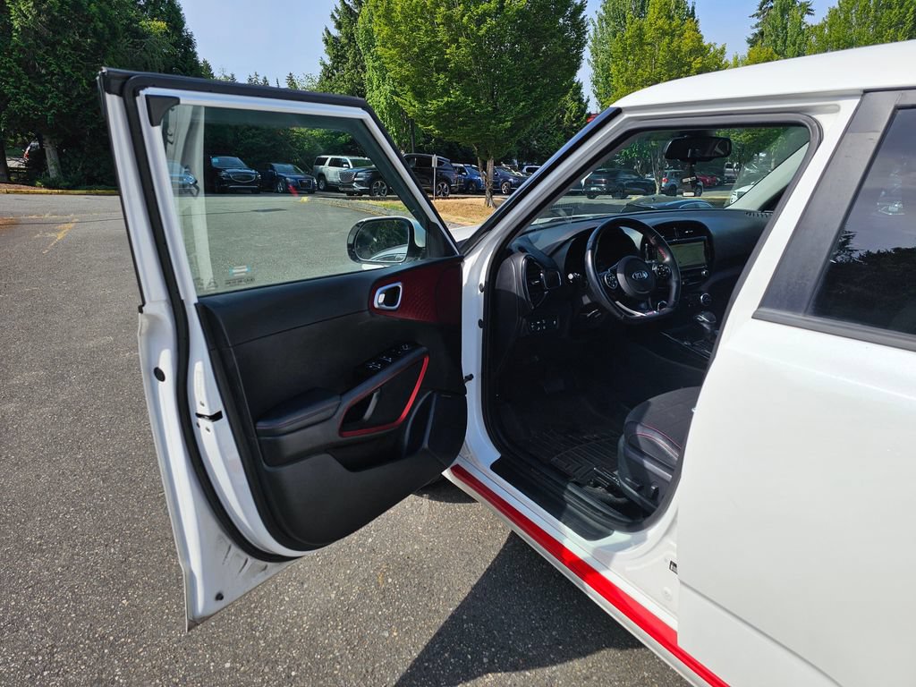 Used 2020 Kia Soul GT-Line Turbo FWD image 19