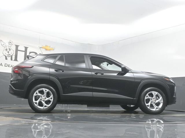 New 2026 Chevrolet Trax LS w/ LS Convenience Package image 31