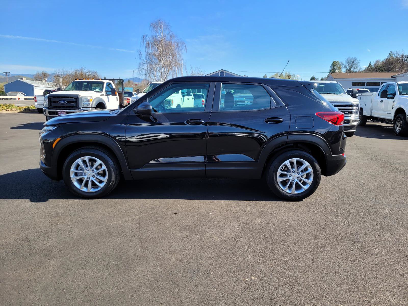 Used 2024 Chevrolet TrailBlazer LS FWD image 8
