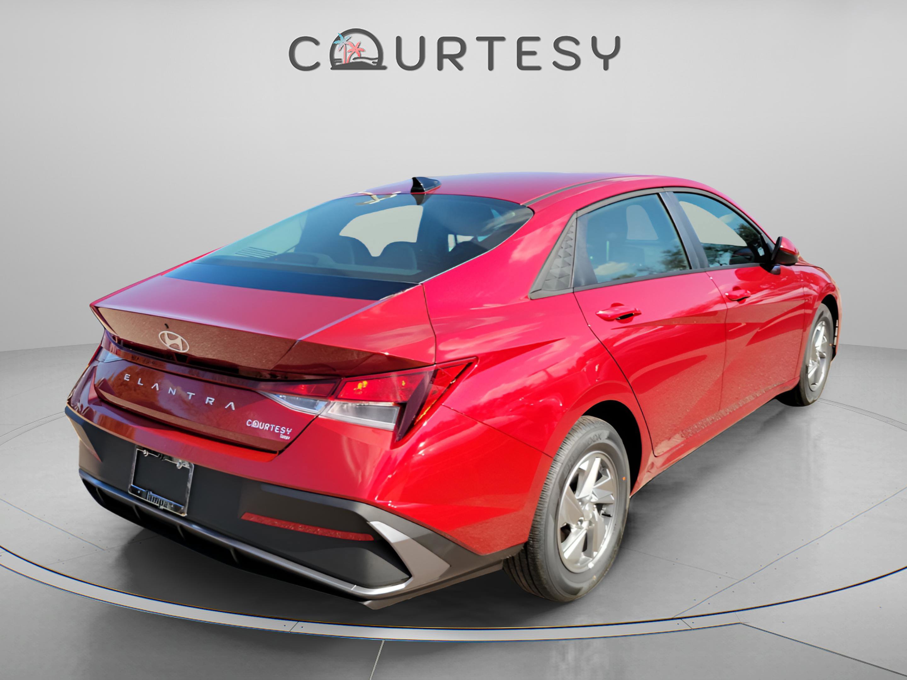 New 2026 Hyundai Elantra SE image 5