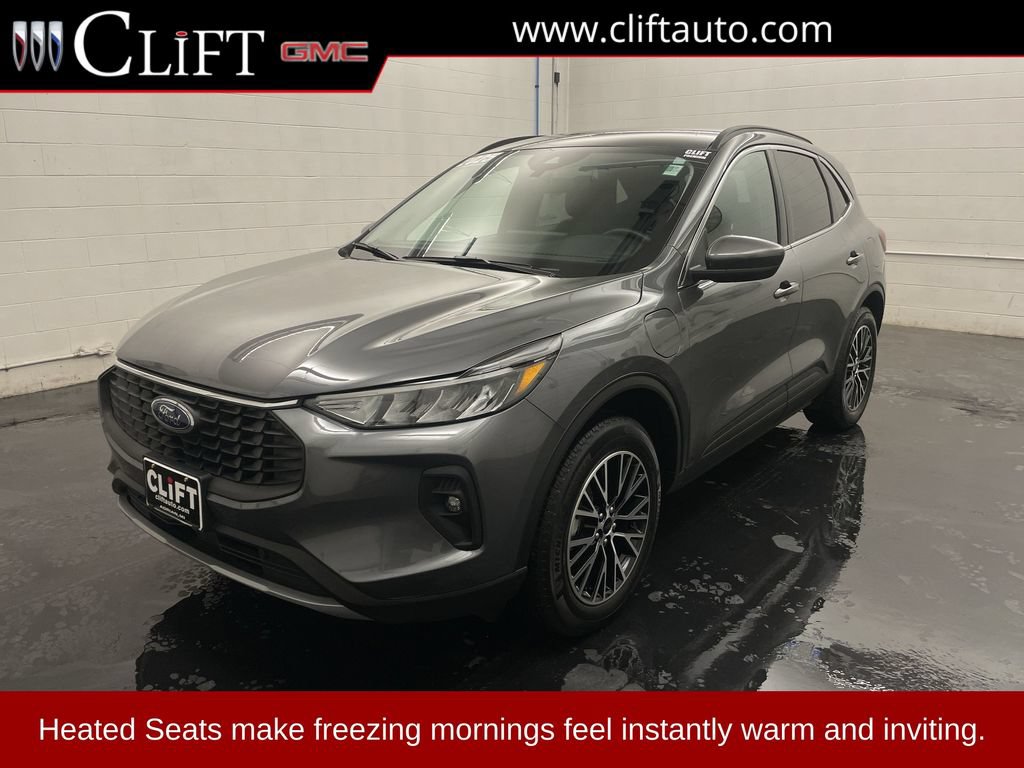 Used 2025 Ford Escape SE