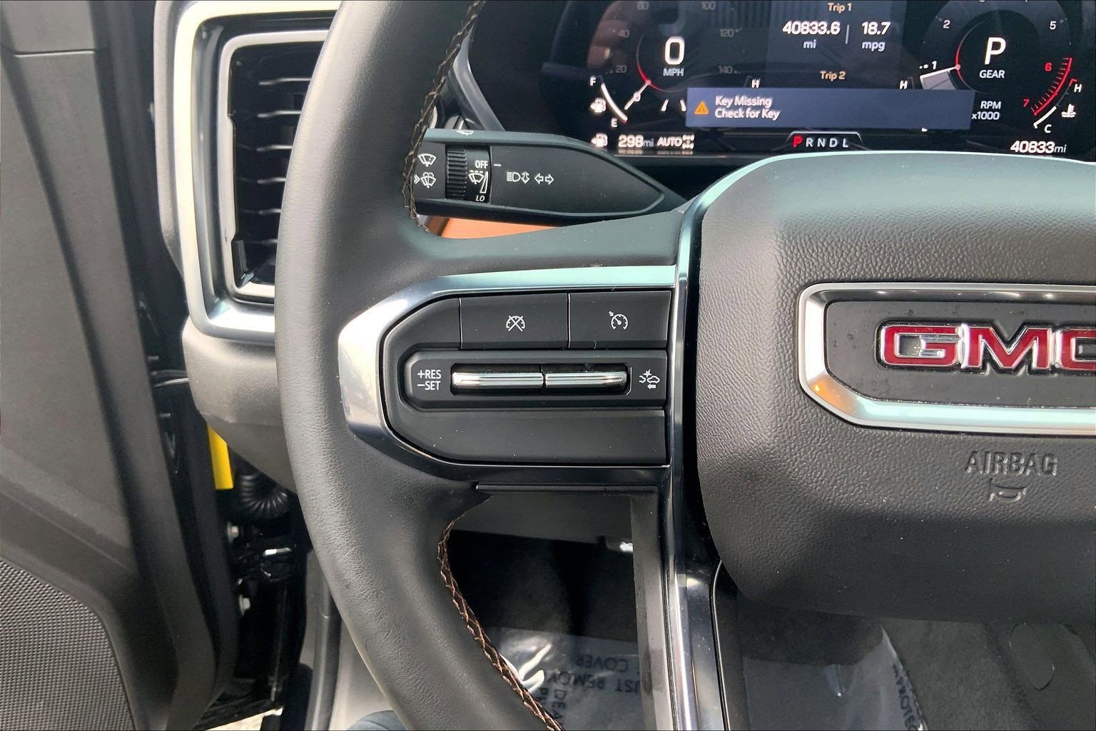 Used 2024 GMC Canyon AT4 AWD/4WD image 23