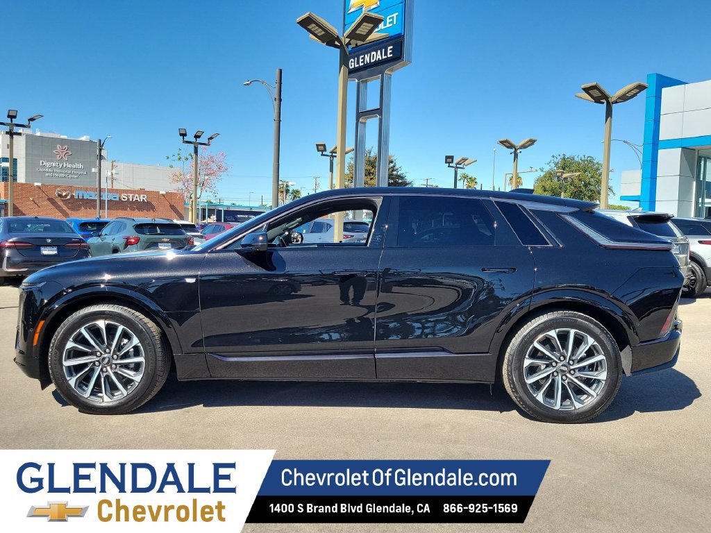 Used 2024 Cadillac Lyriq Sport AWD/4WD image 6