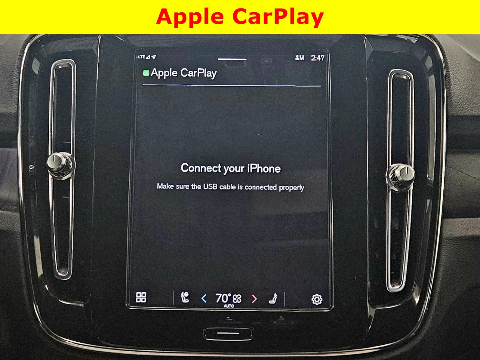 Used 2023 Volvo XC40 Recharge Ultimate image 21