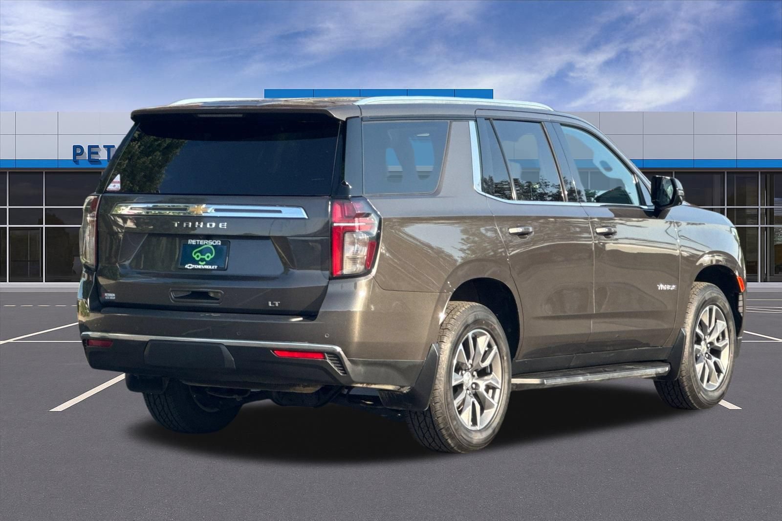 Certified 2021 Chevrolet Tahoe LT w/ LT Signature Package AWD/4WD image 4