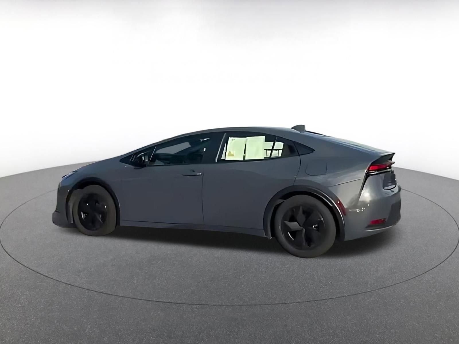 Used 2025 Toyota Prius LE image 7