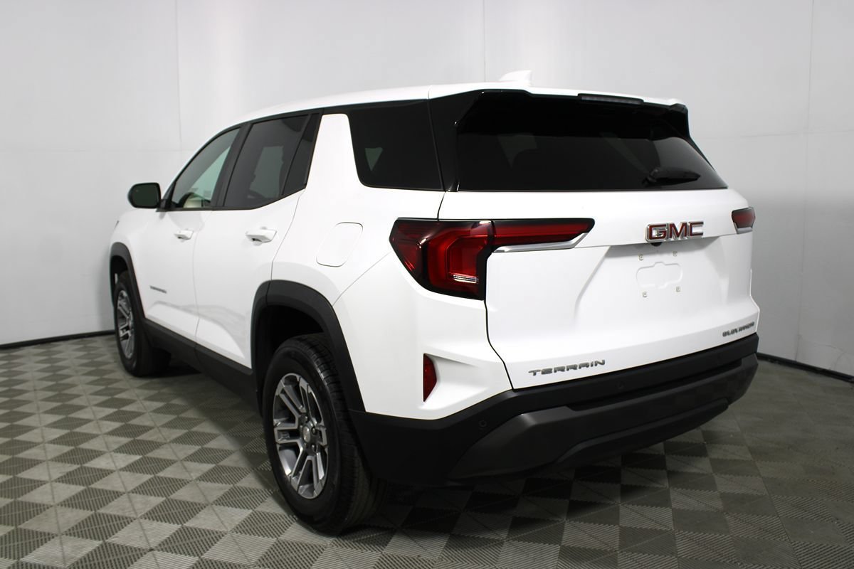 Used 2026 GMC Terrain Elevation FWD image 29