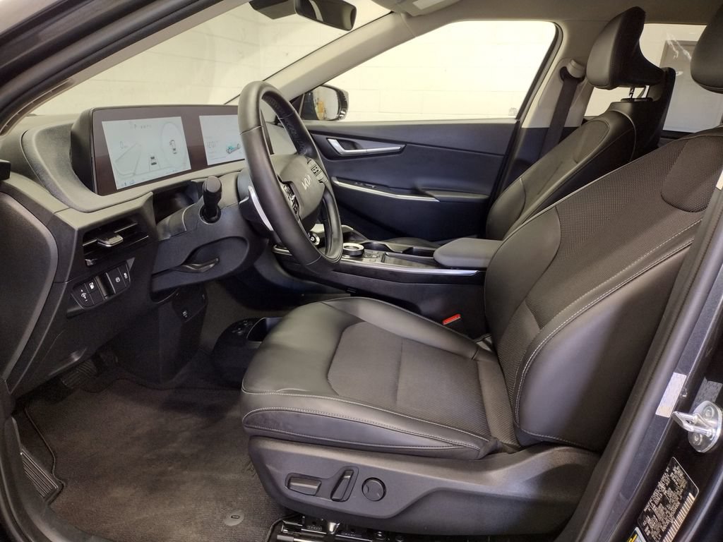 Used 2024 Kia EV6 Light AWD/4WD image 23
