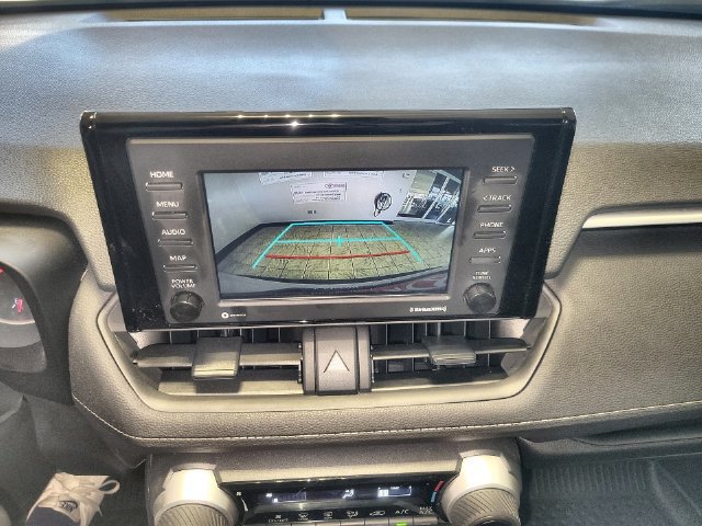 Used 2022 Toyota RAV4 LE AWD/4WD image 17
