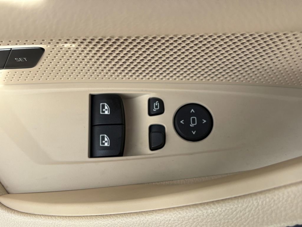 Used 2021 BMW 430i xDrive Coupe w/ Premium Package image 15