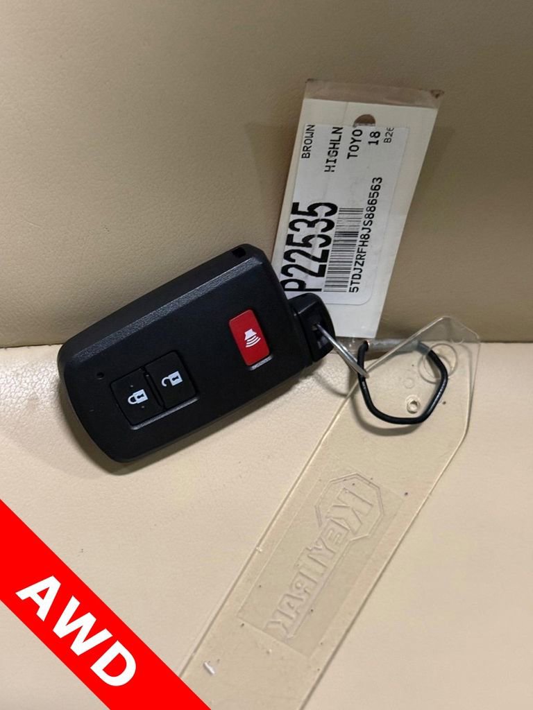 Used 2018 Toyota Highlander XLE w/ Protection Package #3 image 26