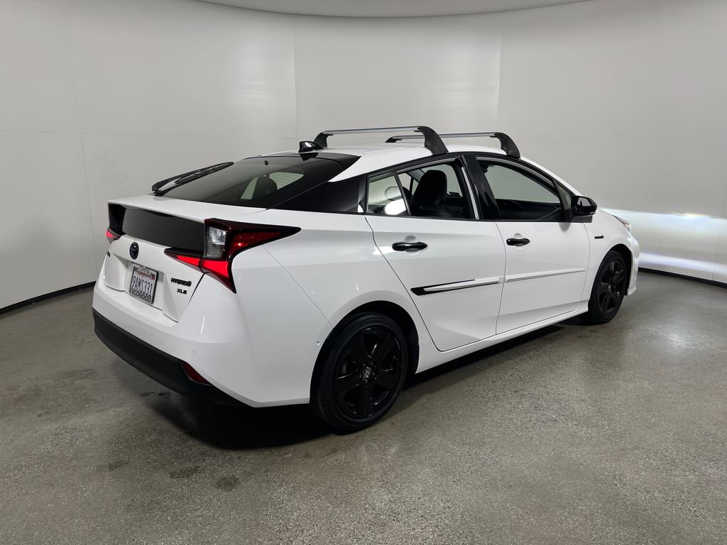 Certified 2022 Toyota Prius FWD image 3