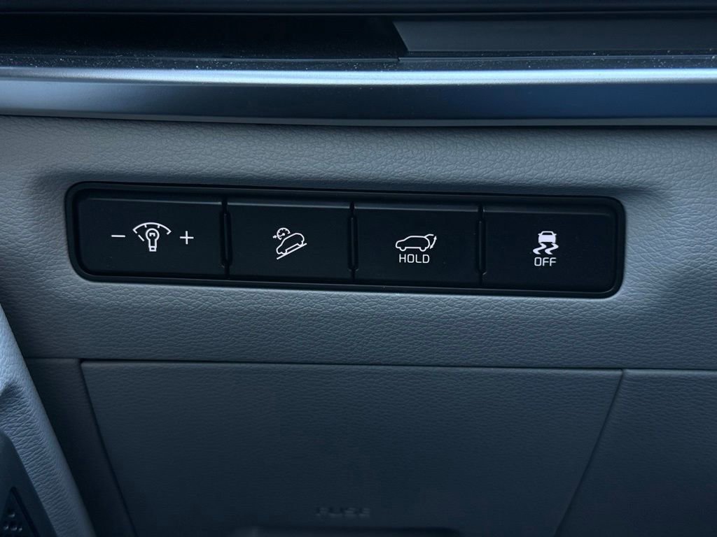 Certified 2023 Kia Telluride EX w/ EX Captain's Chair Package image 30