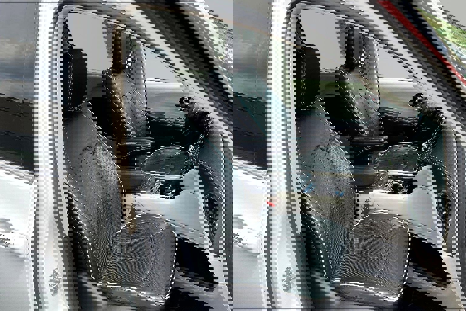 Used 2023 Chrysler Pacifica Limited image 30