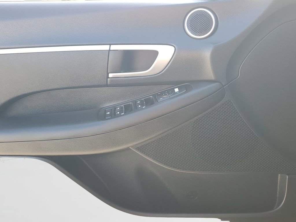 Used 2023 Hyundai Sonata SE image 24