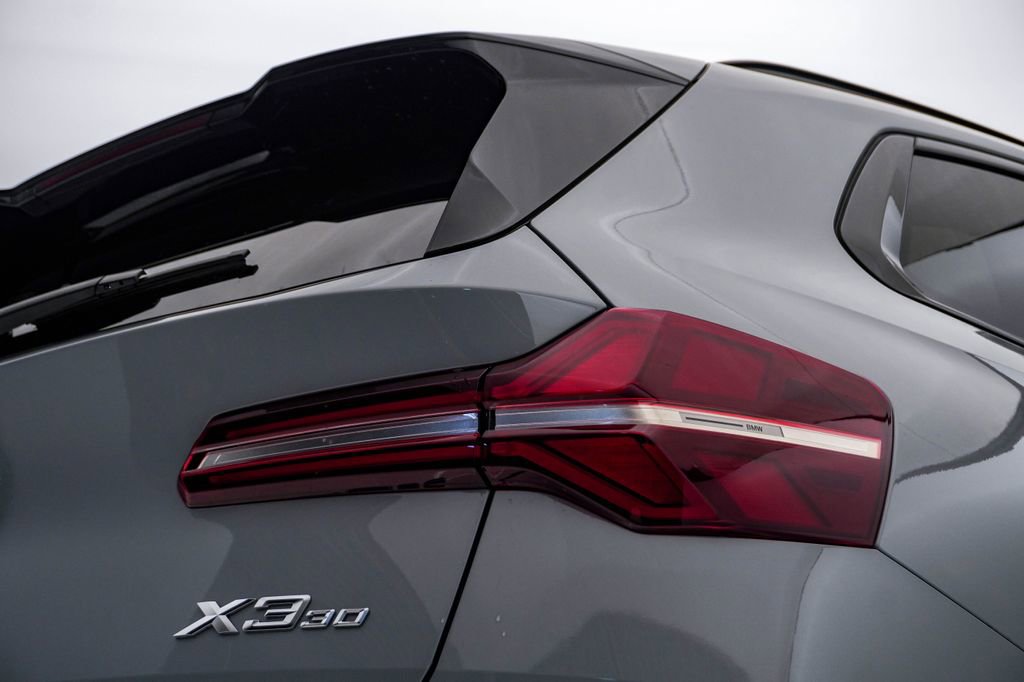 Used 2025 BMW X3 xDrive30i image 13