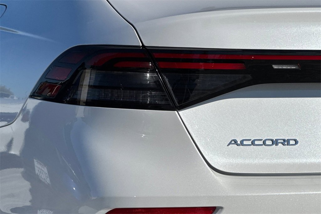 Certified 2025 Honda Accord SE image 25