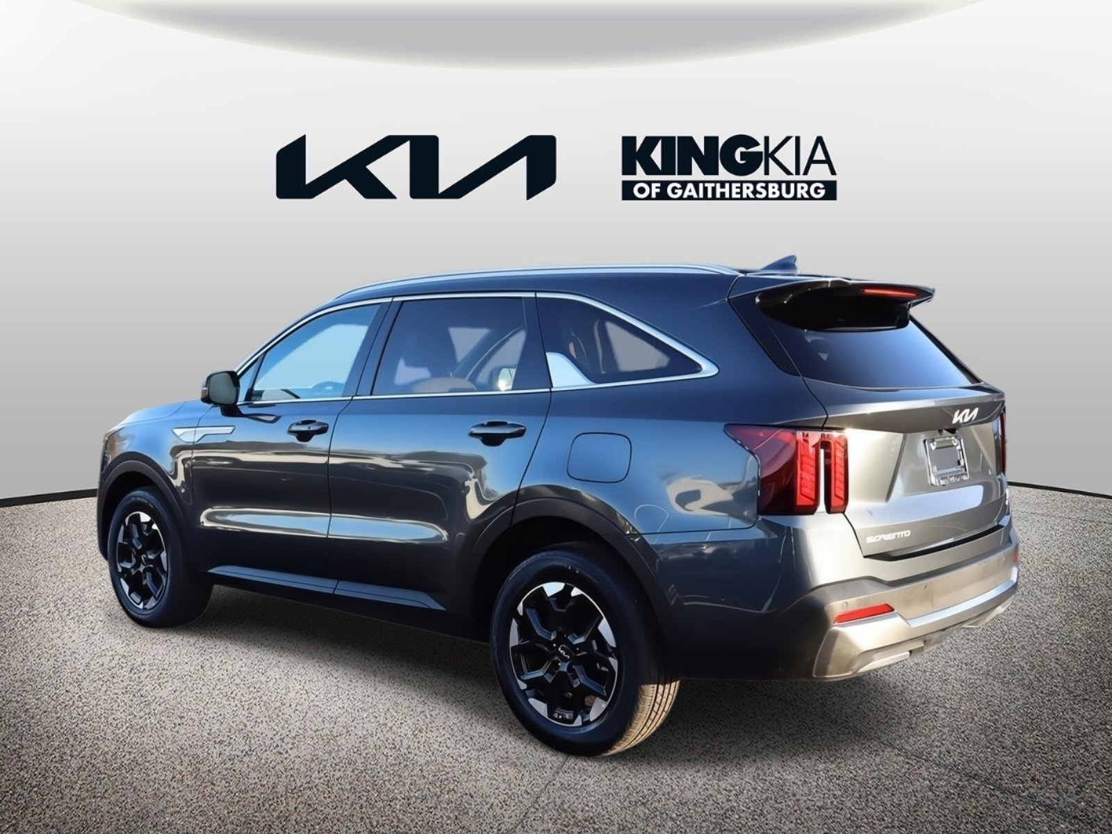 Certified 2025 Kia Sorento S image 6