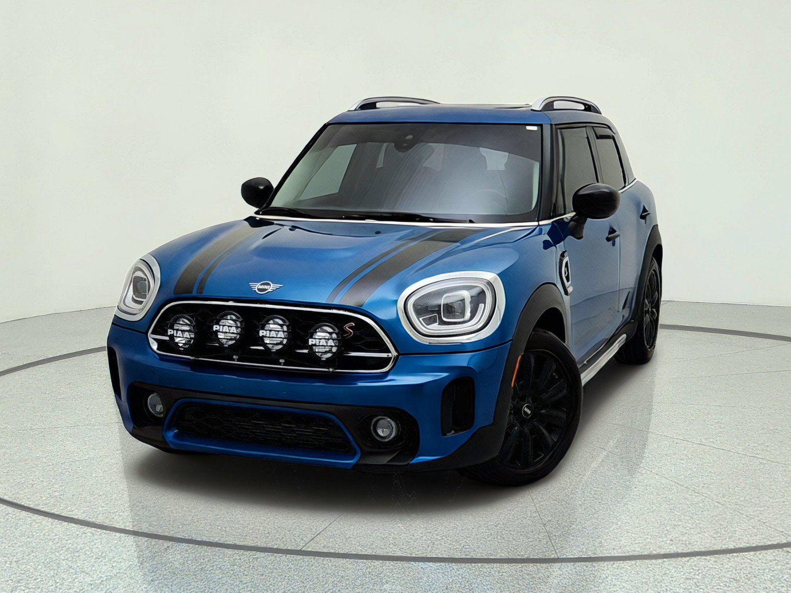 Used 2021 MINI Cooper Countryman S w/ Storage Package FWD image 2