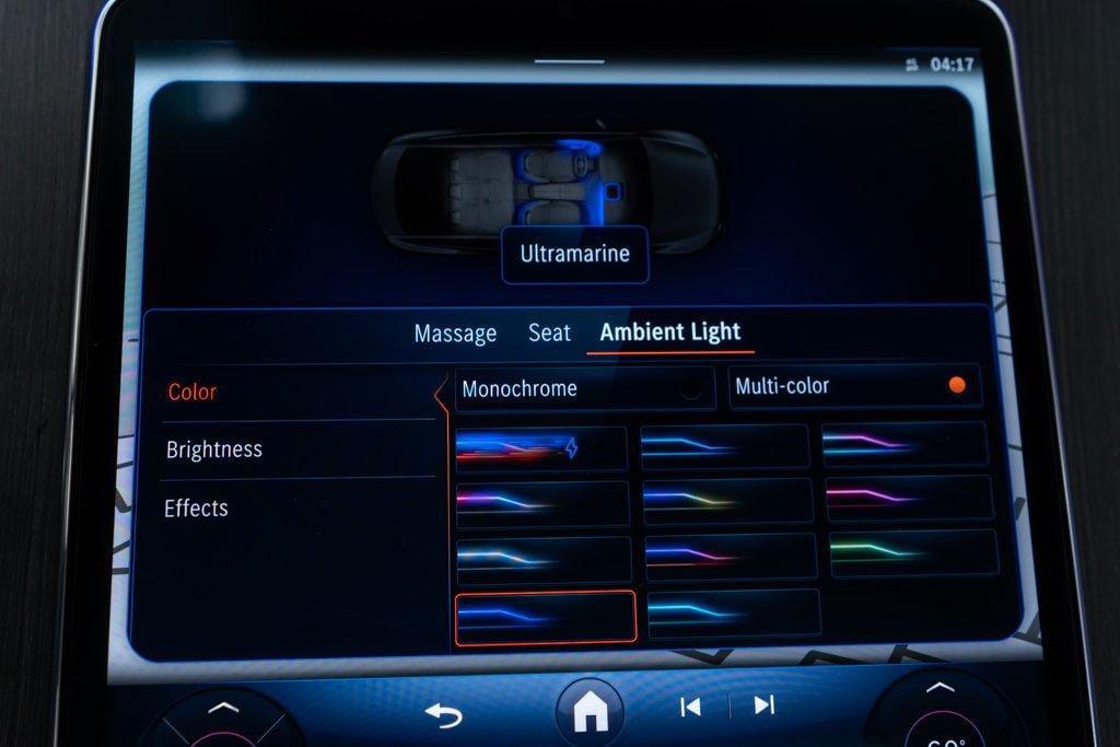 Used 2023 Mercedes-Benz EQE 500 4MATIC Sedan image 29