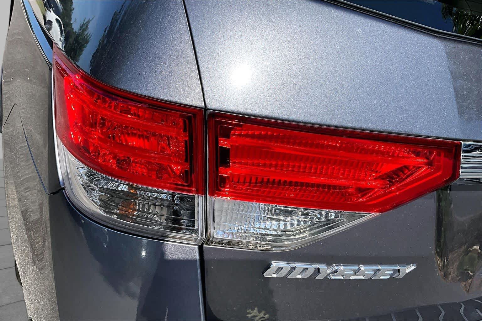Used 2016 Honda Odyssey EX-L image 29