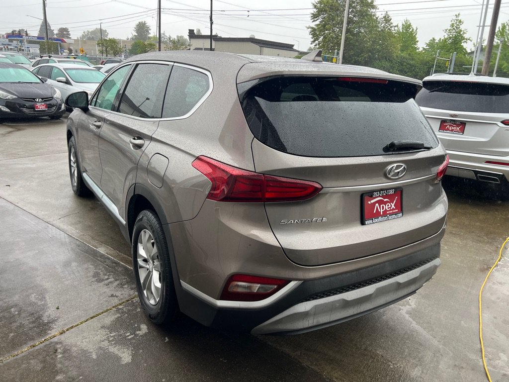 Used 2019 Hyundai Santa Fe SEL FWD image 5