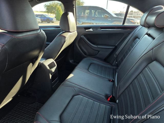 Used 2017 Volkswagen Jetta GLI image 14