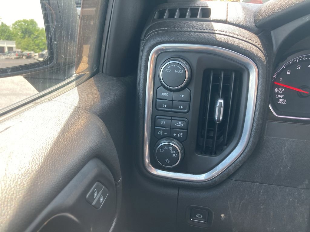 Used 2021 Chevrolet Silverado 1500 RST AWD/4WD image 23