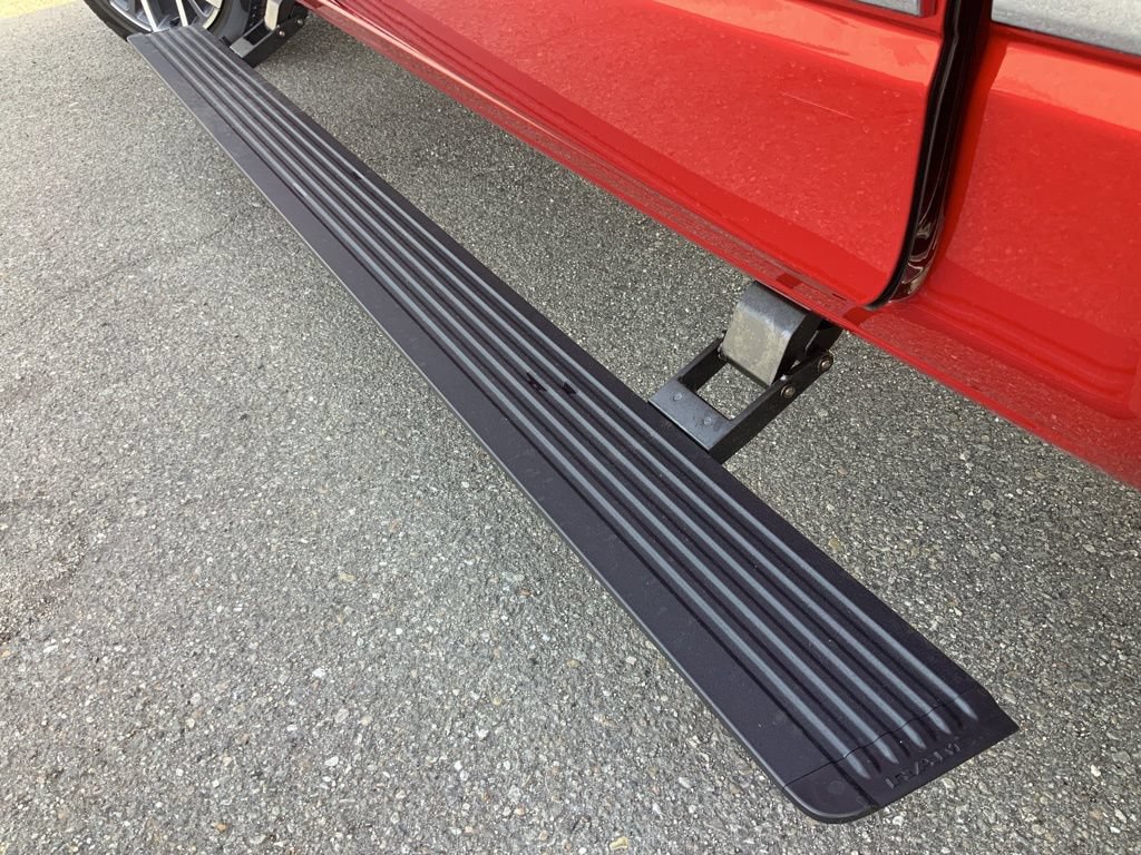 New 2026 RAM 1500 Tungsten w/ Trailer Tow Group AWD/4WD image 17