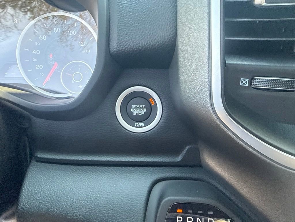 New 2026 RAM 1500 4x4 Crew Cab image 16